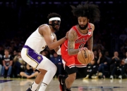 米兰真人-湖人不敌公牛，陷入困境