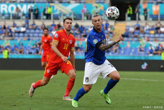 英格兰队凭借出色表现晋级下一轮