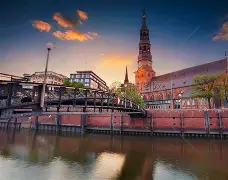 德国队主场大胜罗马尼亚，领先优势扩大