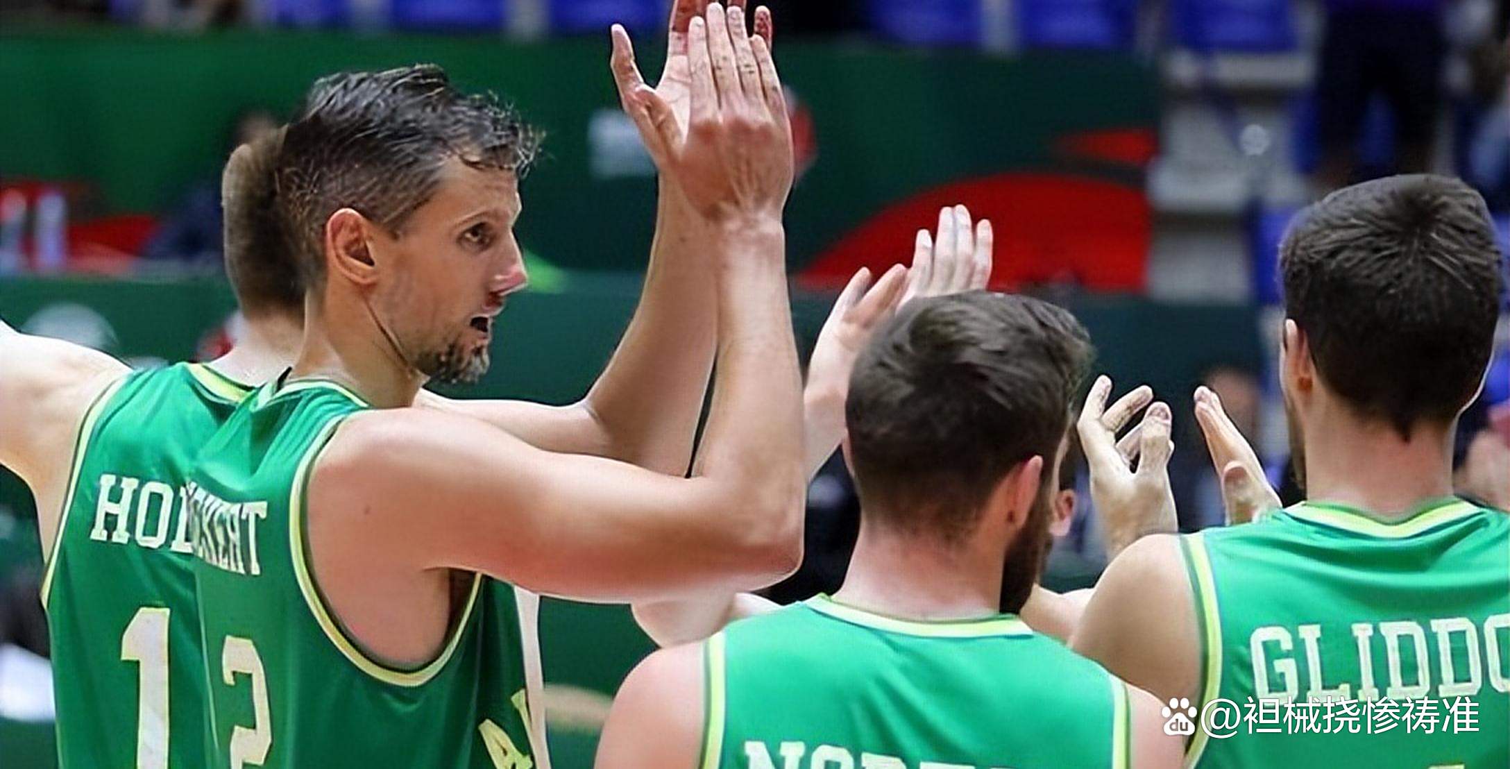 奇才血洗澳大利亚男篮,恩比德三分雨点燃全场 奇才血洗澳大利亚男篮,恩比德三分雨点燃全场