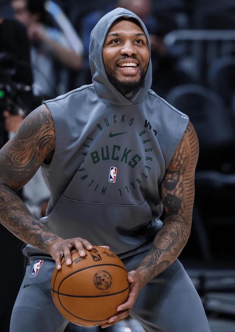 NBA球员在社交媒体上晒照，训练状态看起来非常良好的简单介绍