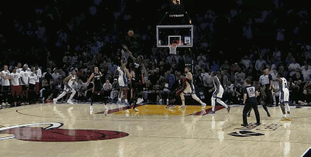 灰熊主场惨败篮网，莫兰特失常