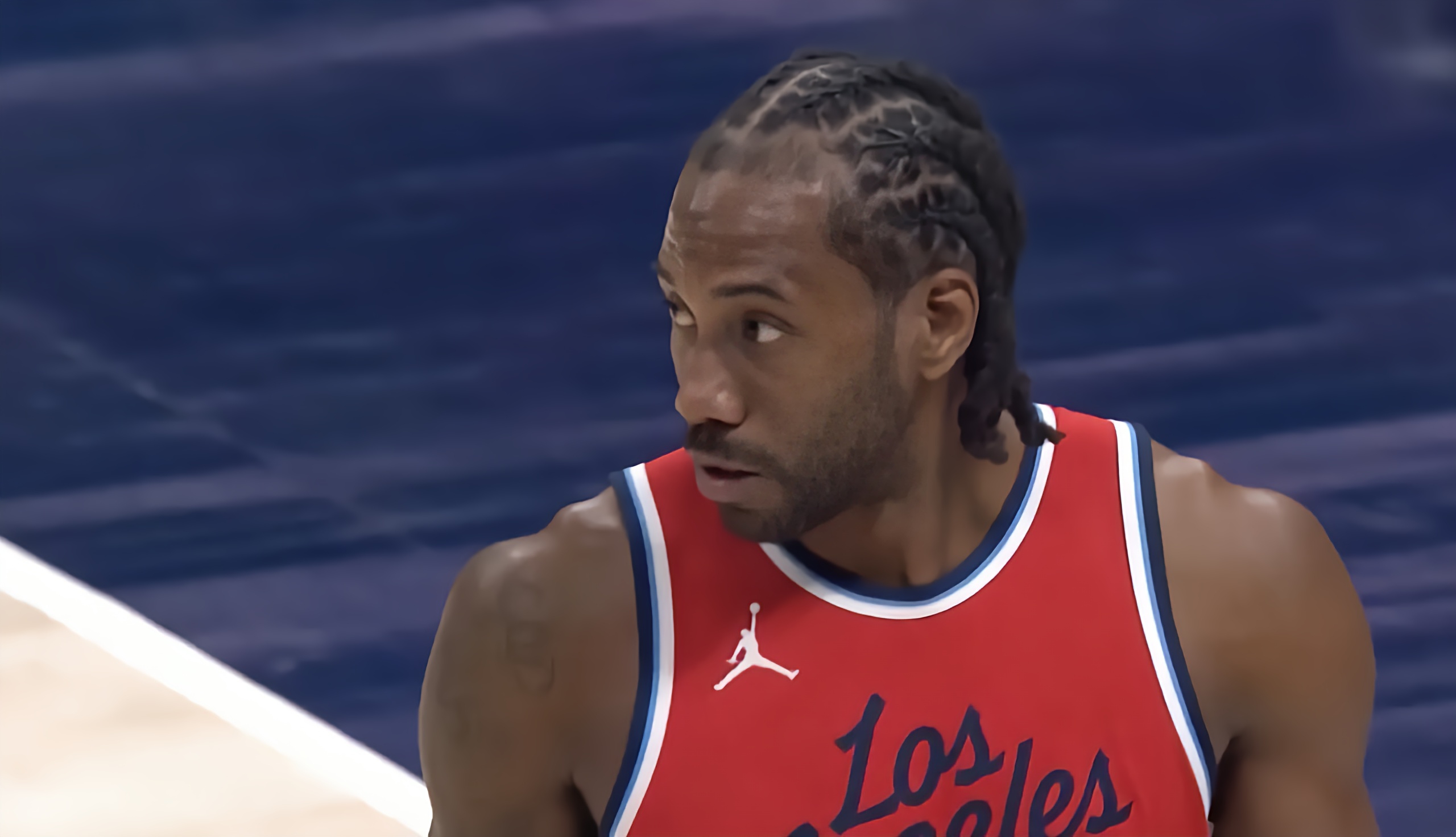 国王客场惨负快船,遭遇失利 国王客场惨负快船,遭遇失利