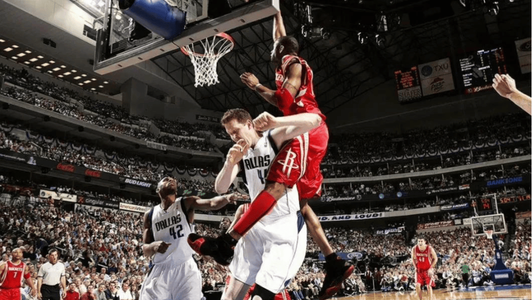 火箭击败尼克斯,小牛遭遇三连败 火箭击败尼克斯,小牛遭遇三连败